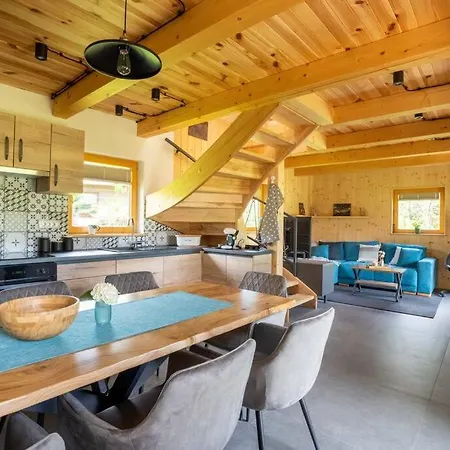 A Nest Under The Karawanks Hébergement de vacances *