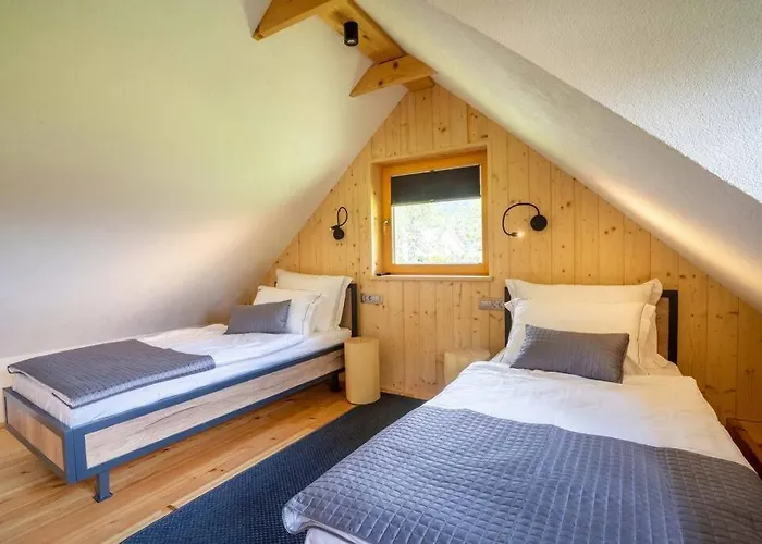 A Nest Under The Karawanks Casa de Férias Zirovnica