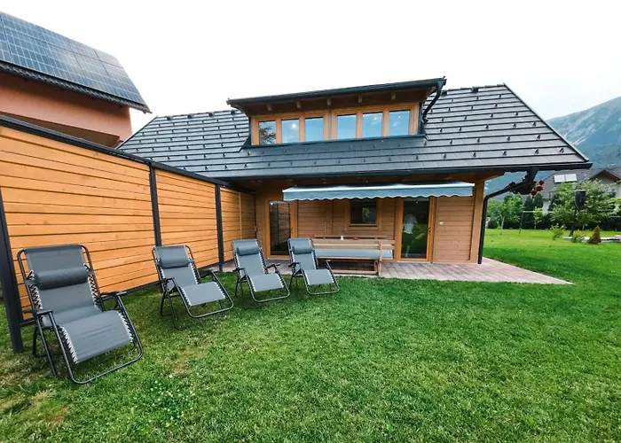 A Nest Under The Karawanks *